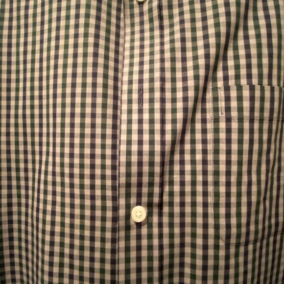 Kohls Classic Fit Button Up - Picture 3 of 3